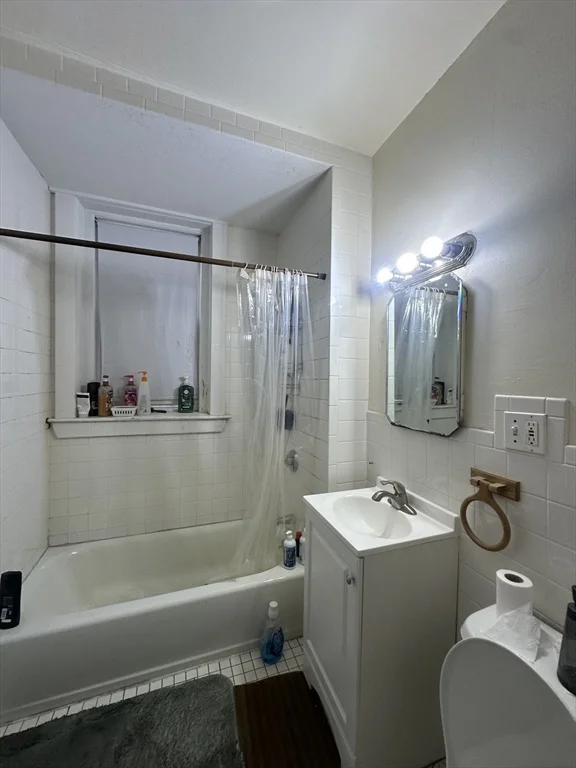 17 Englewood, Salisbury Road - Corey Farm