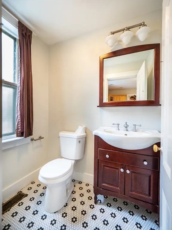 12 Adella Pl, Allston