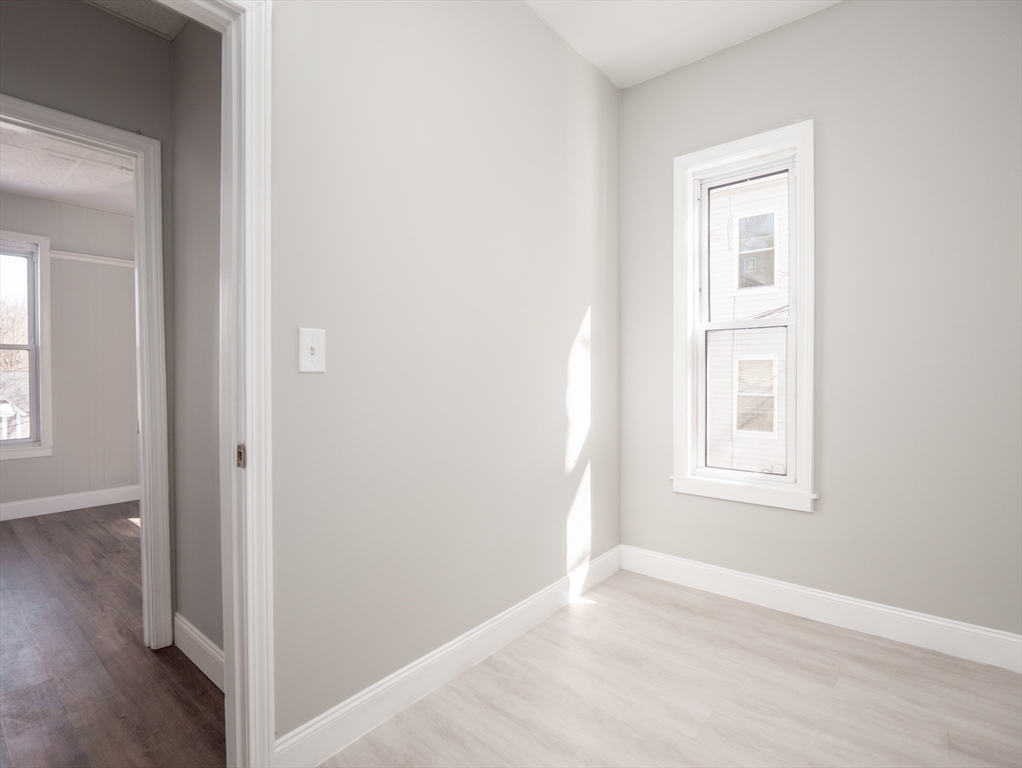 95 Green Hill Pkwa, Worcester