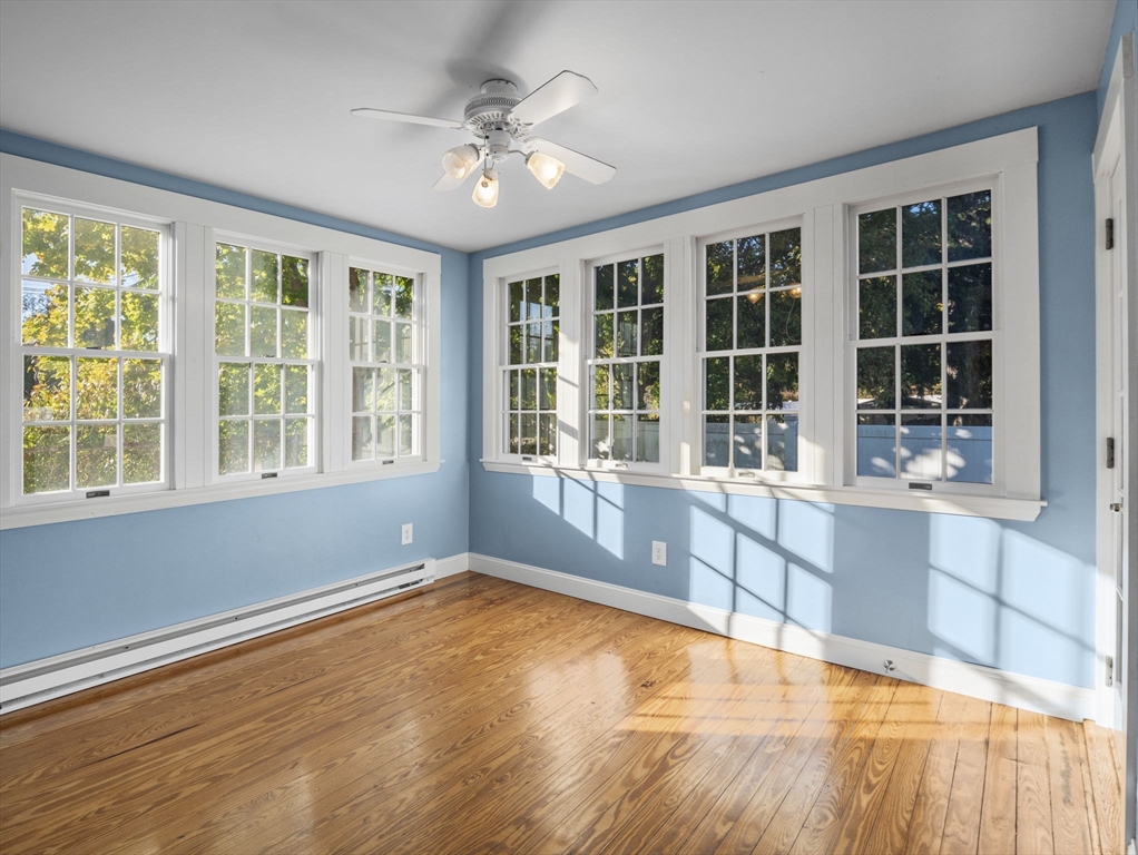 14 R Charles St, Danvers