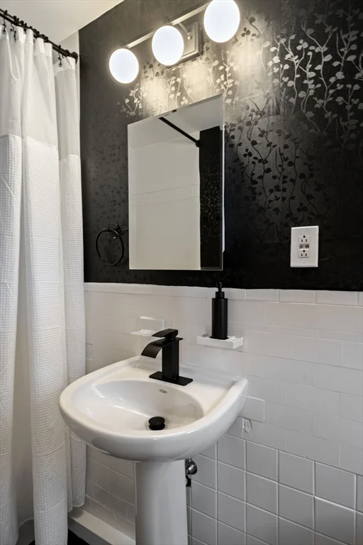 102 Revere St, Beacon Hill