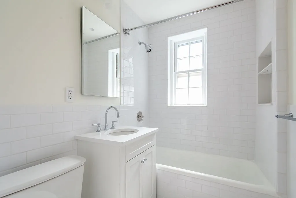 1572 Massachusetts Ave, Neighborhood Nine