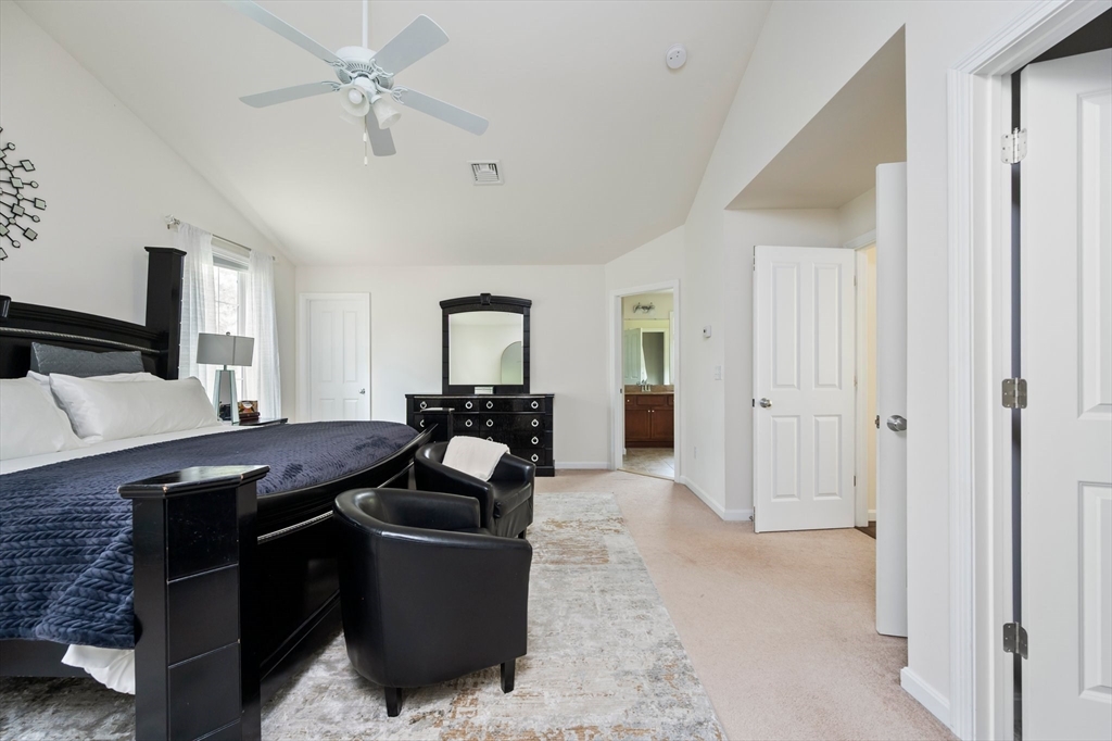 86 Pioneer Trail, Plymouth