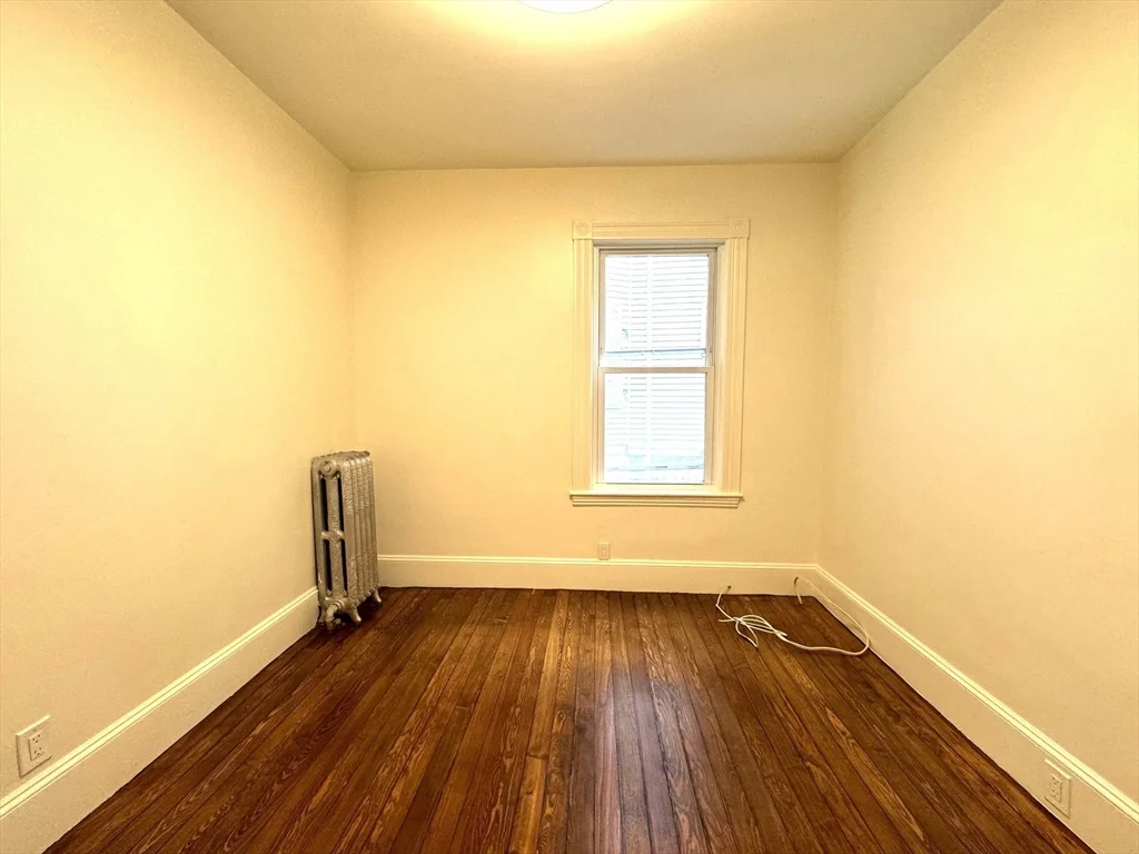 11 East Milton Rd, High Street Hill