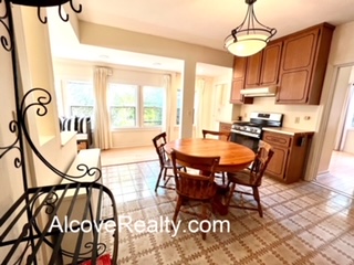 2 bed, 2 bath apartment for rent at 55 Jay Unit 1, Central Square — photo 3 of 20