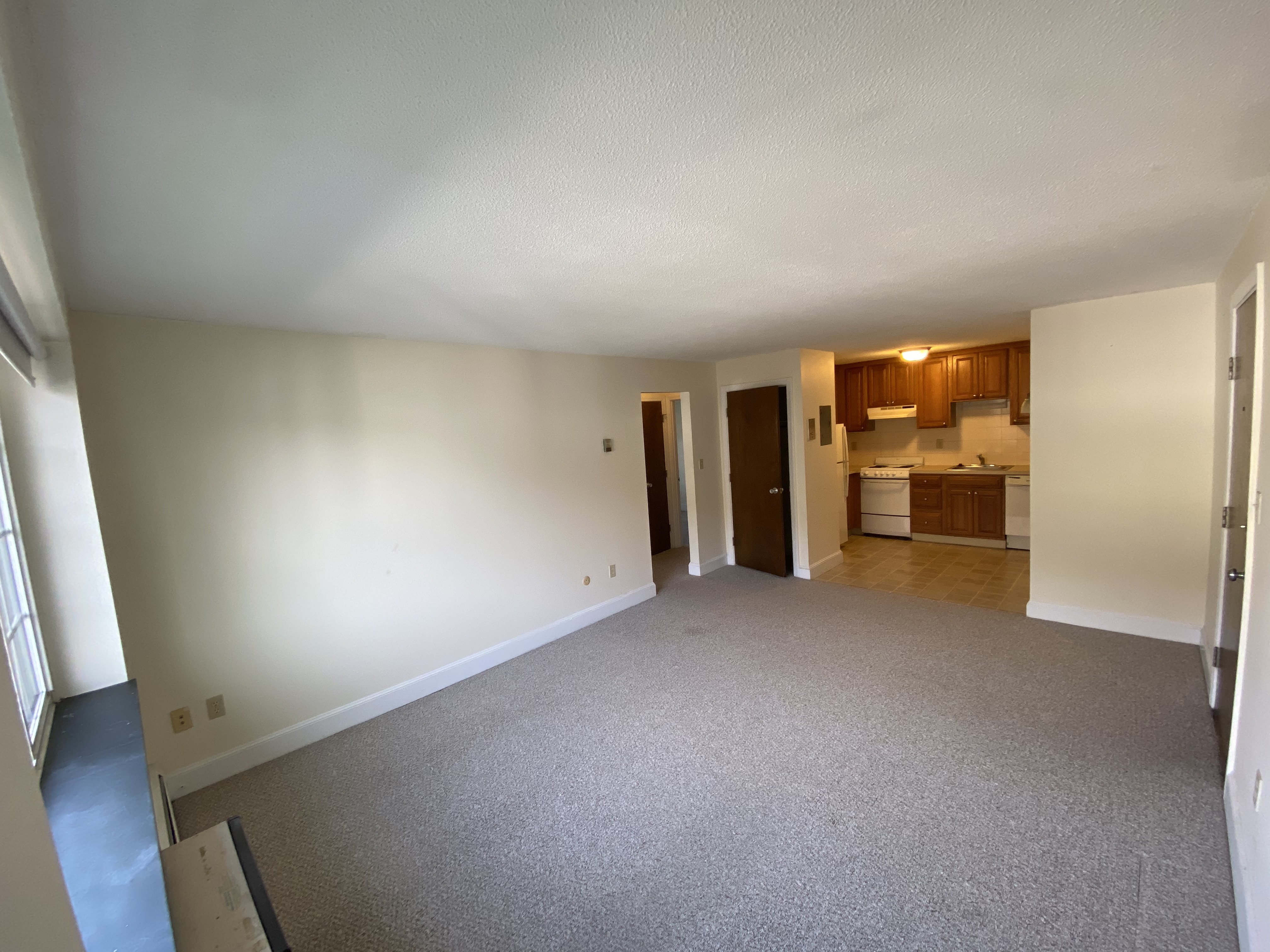 2 bed, 1 bath apartment for rent at 12 Brattle Dr Unit 11, Arlington — photo 3 of 8