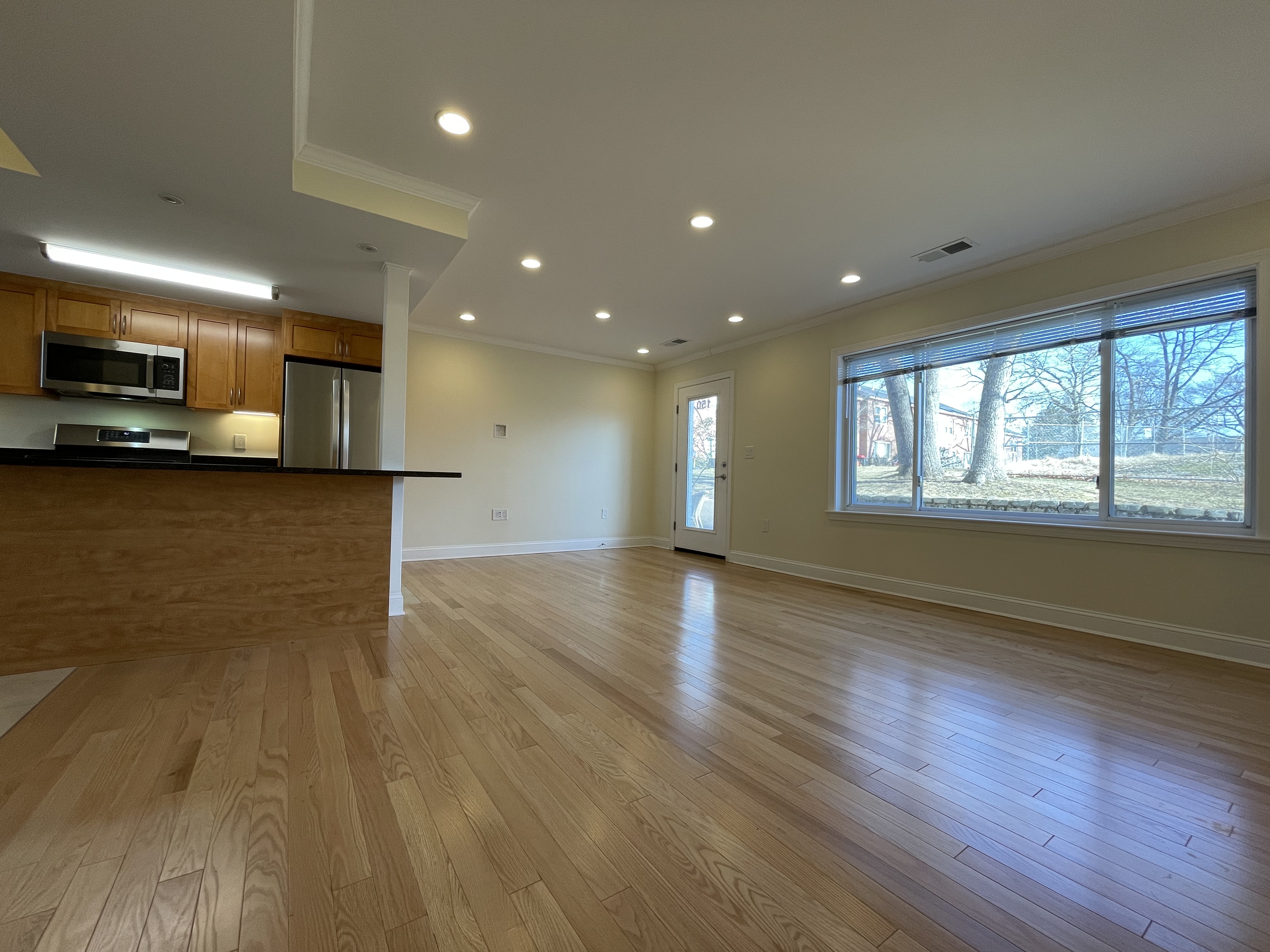 2 bed, 1 bath apartment for rent at 150 Sherman Rd Unit 0, Chestnut Hill — photo 3 of 18