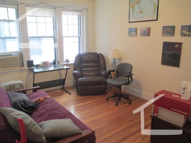 1 bed, 1 bath apartment for rent at 1315 Commonwealth Ave Unit 8, Allston — photo 2 of 2