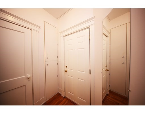 1 bed, 1 bath apartment for rent at 39 Hemenway St Unit 19, Back Bay — photo 10 of 10
