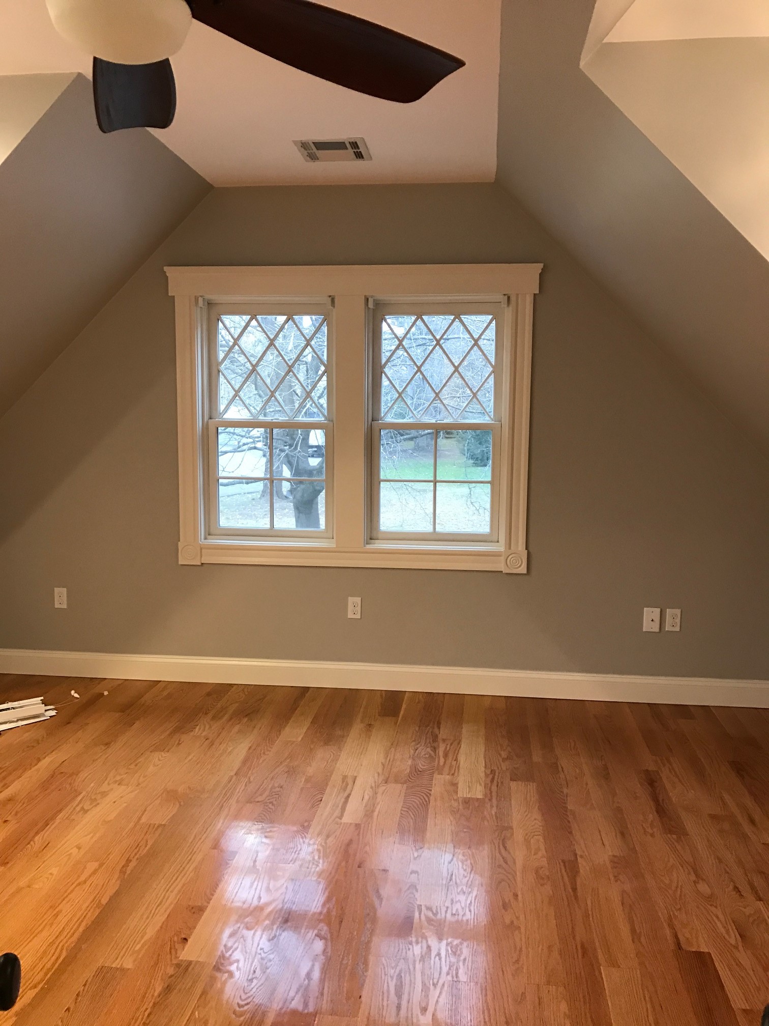 3 bed, 1.5 bath apartment for rent at 30 Grove Unit A, Salem — photo 11 of 21