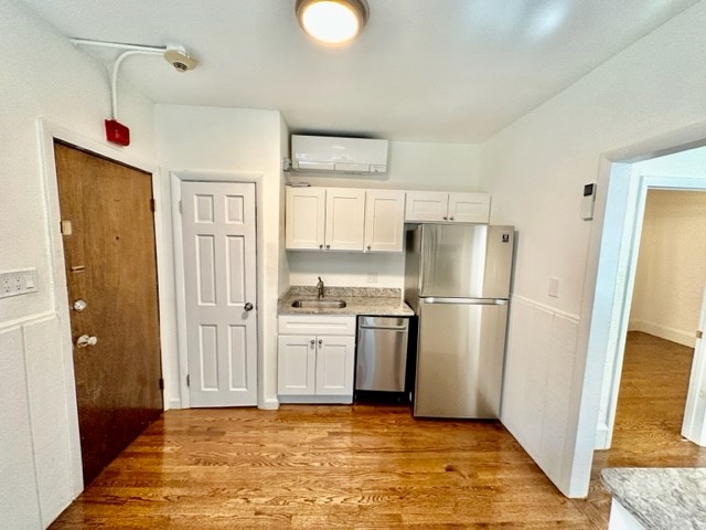1 bed, 1 bath apartment for rent at 4 Garden Ct Unit 4, North End — photo 3 of 14