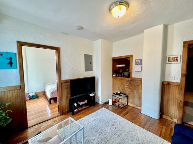 1 bed, 1 bath apartment for rent at 4 Garden Ct Unit 2A, North End — photo 3 of 17
