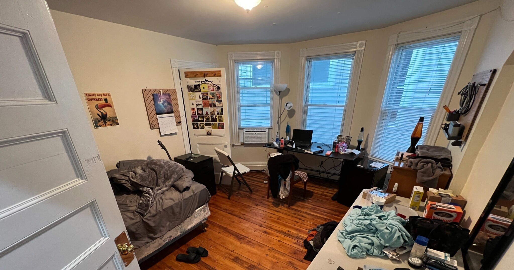 7 bed, 3 bath apartment for rent at 38 Calumet St Unit -3, Mission Hill — photo 5 of 11