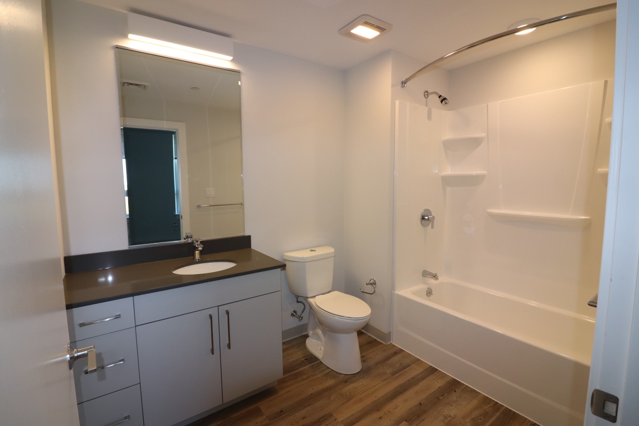 3 bed, 3 bath apartment for rent at 91 Claymoss Unit 1323, Brighton — photo 7 of 8