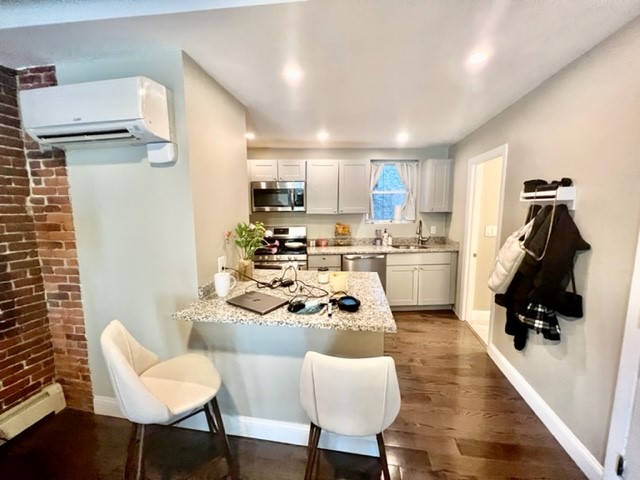 1 bed, 1 bath apartment for rent at 353 Hanover St Unit 3, North End — photo 3 of 14