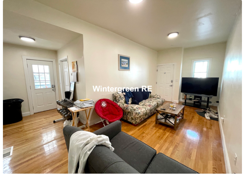 3 bed, 1 bath apartment for rent at 523 3rd St Unit 1F, South Boston — photo 2 of 6