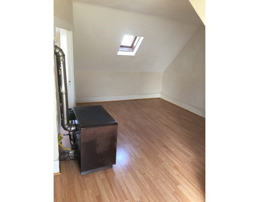 1 bed, 1 bath apartment for rent at 52 Harvest St Unit 3, Dorchester — photo 17 of 18