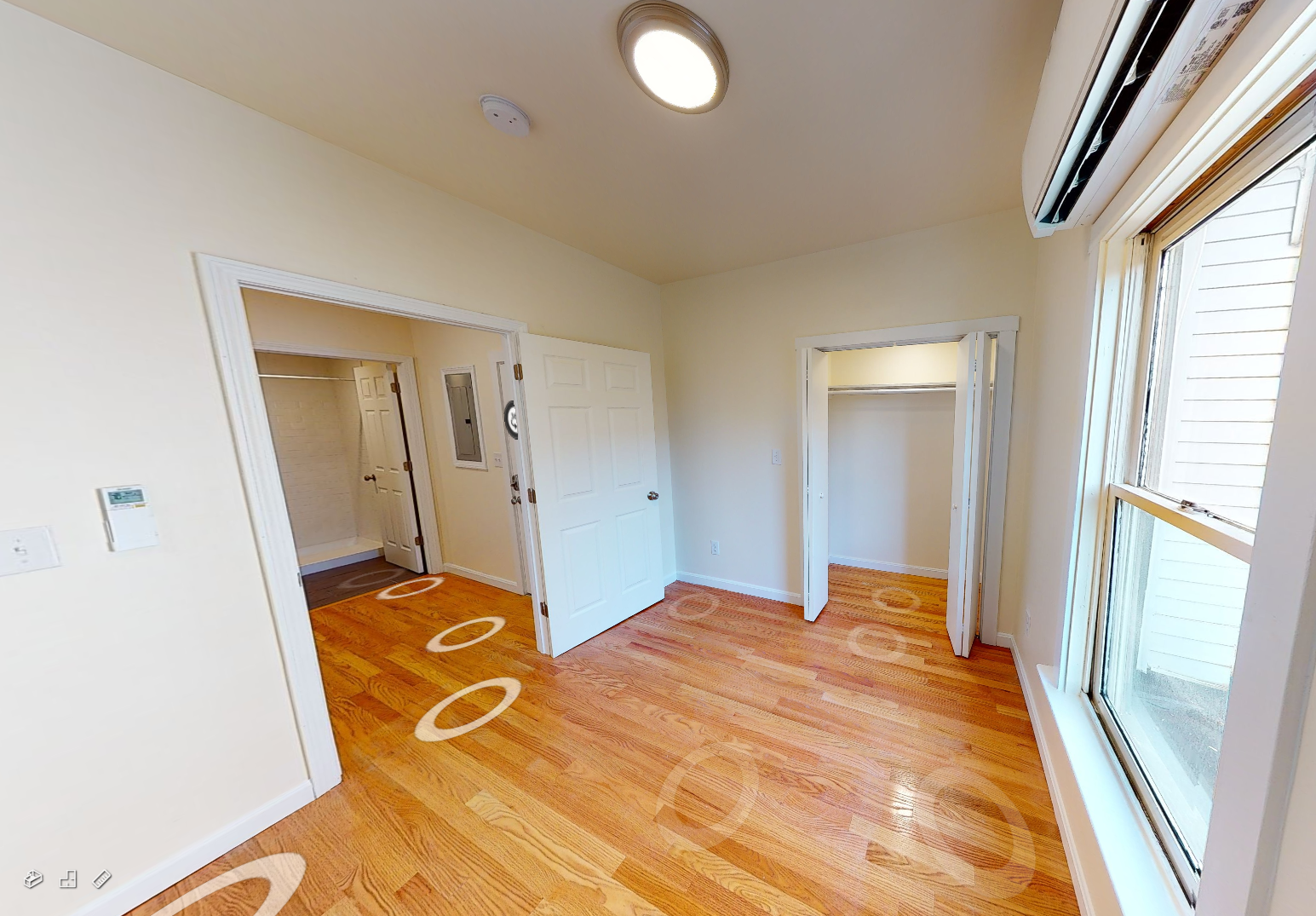 2 bed, 1 bath apartment for rent at 525 East 3rd St Unit 2R, South Boston — photo 3 of 6