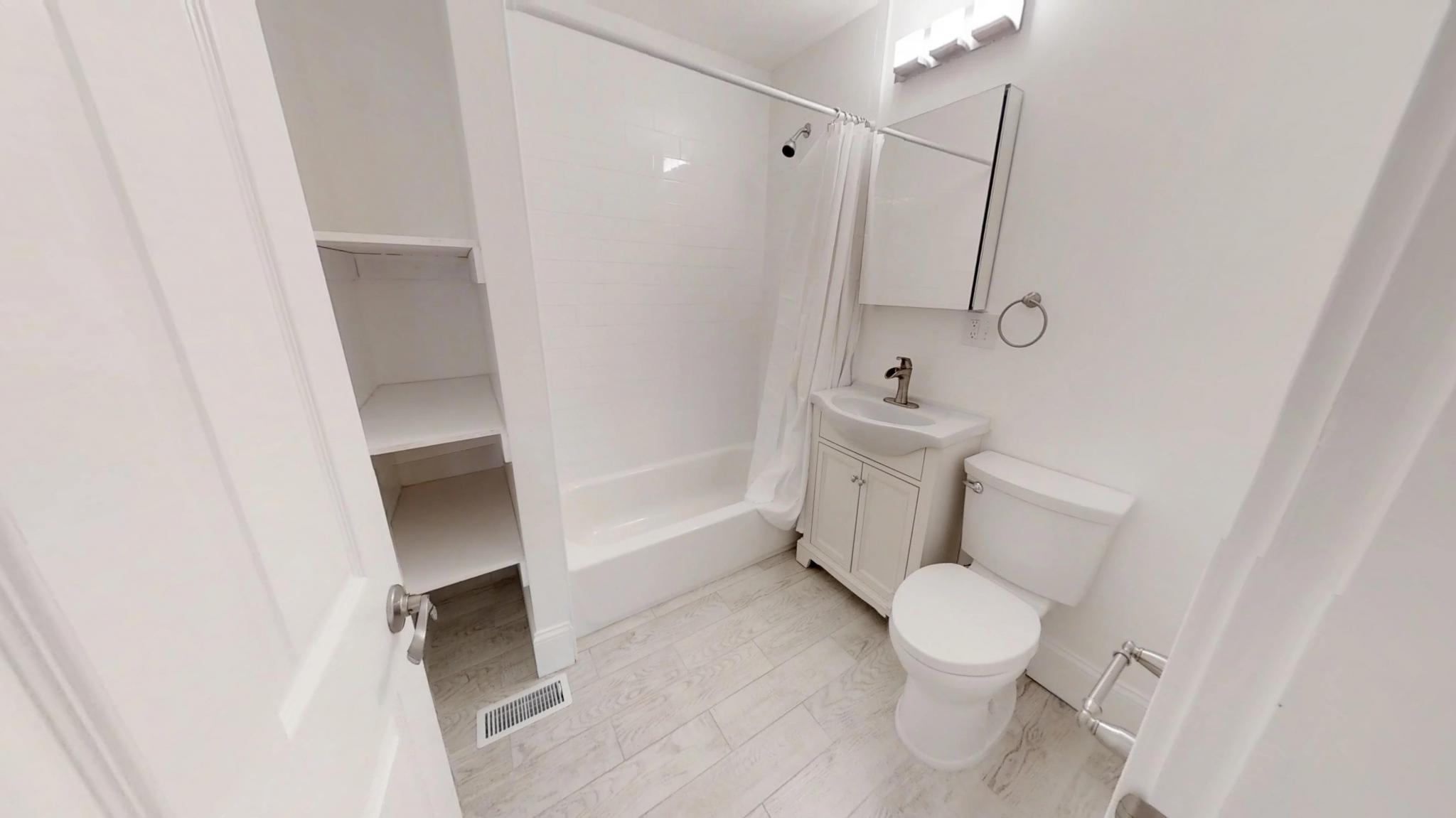 4 bed, 2 bath apartment for rent at 5 Moore Unit 1, Porter Square — photo 3 of 7