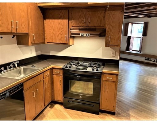 2 bed, 1 bath apartment for rent at 162 Commercial St Unit 2, Waterfront — photo 22 of 22