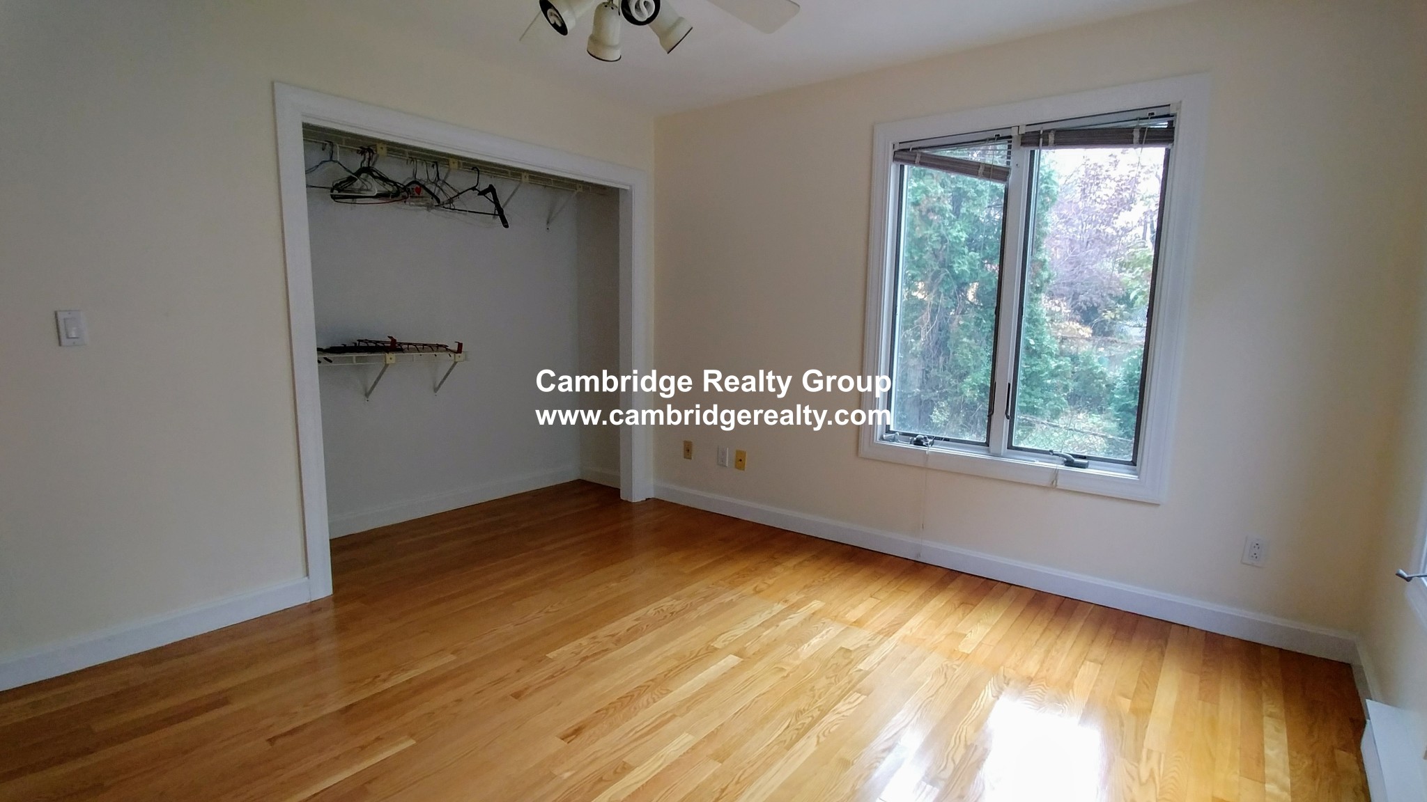 5 bed, 2 bath apartment for rent at 114 Yorktown St Unit 1, Davis Square — photo 4 of 13