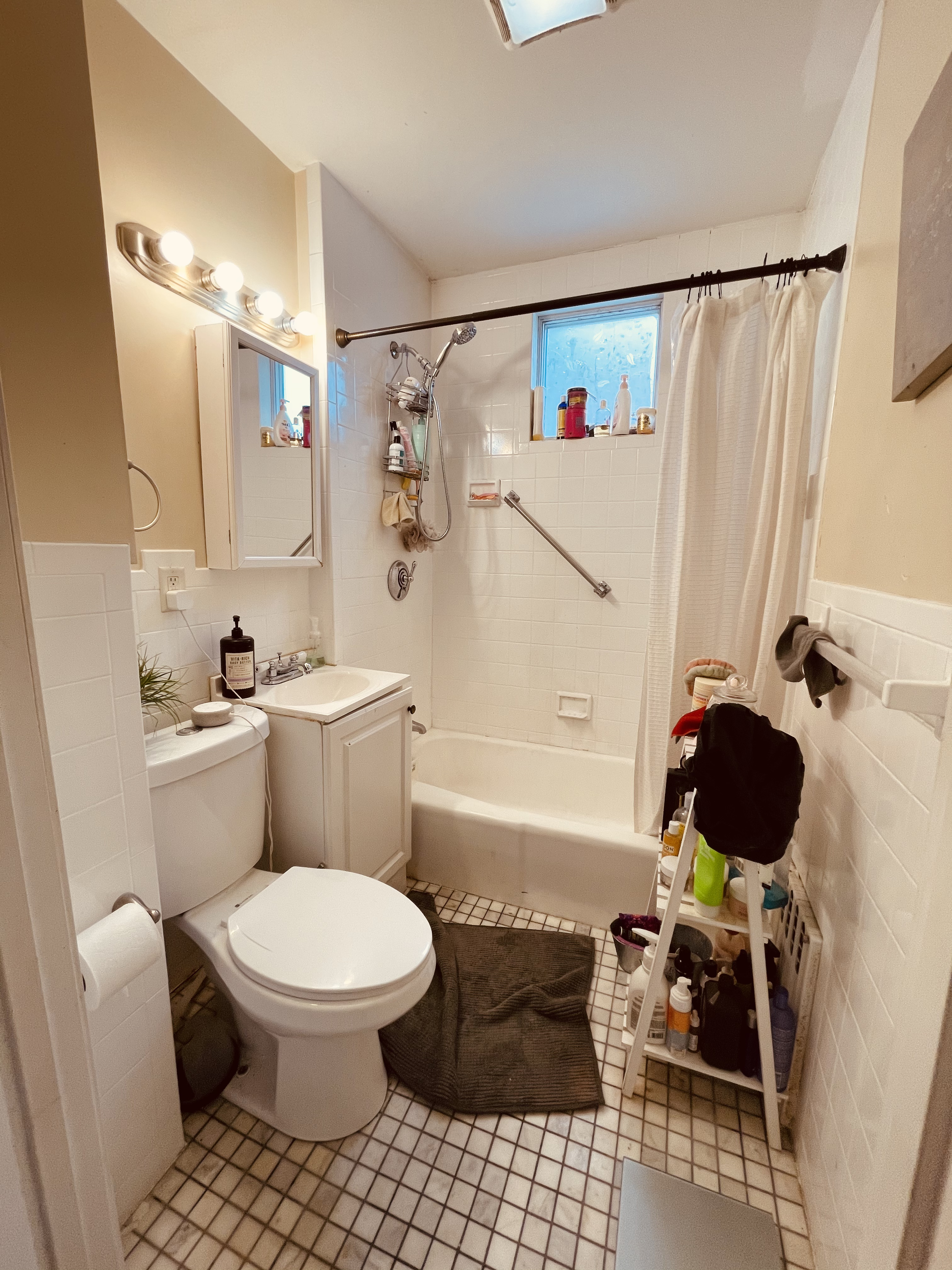 3 bed, 1 bath apartment for rent at 26 Princeton St Unit 1, East Boston — photo 3 of 6