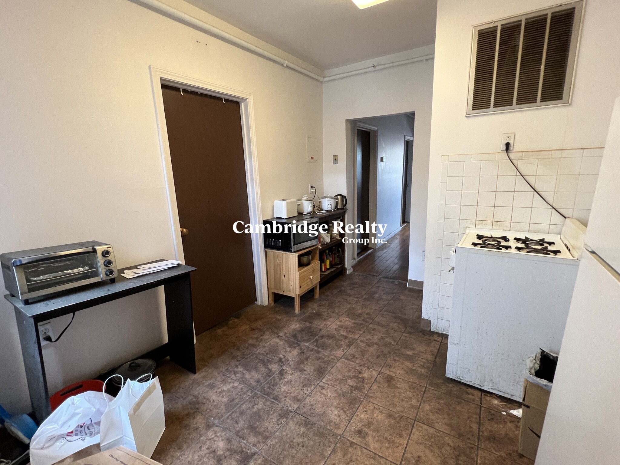 2 bed, 1 bath apartment for rent at 784 Main St Unit 784-5T, The Port