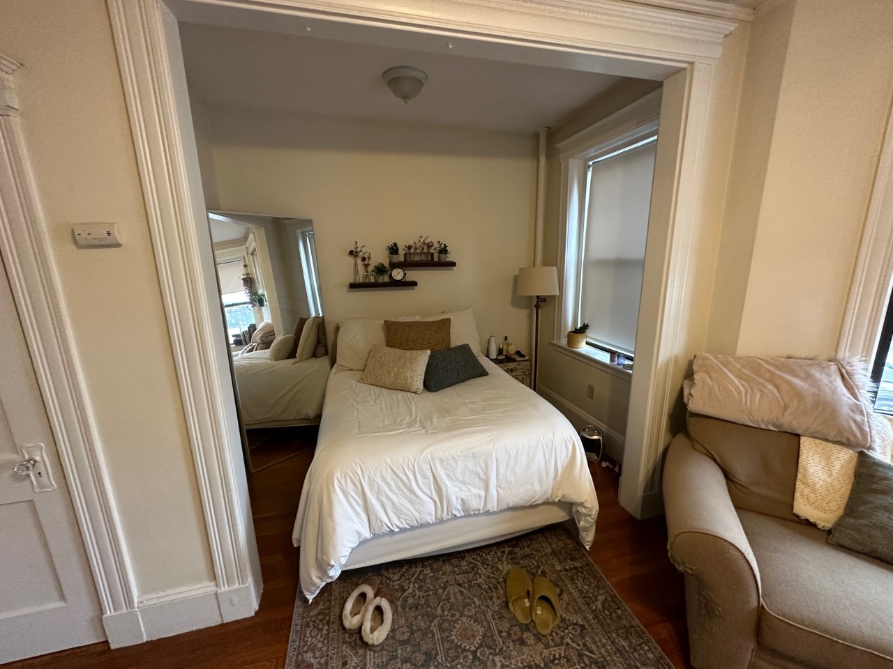 Studio bed, 1 bath apartment for rent at 1127 Commonwealth Ave Unit 30, Allston — photo 3 of 5