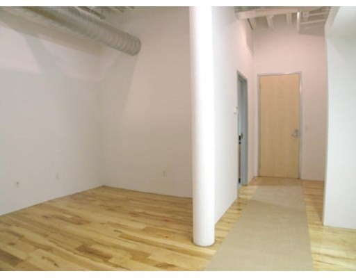1 bed, 1 bath apartment for rent at 111 Beach St Unit 1D, Leather District — photo 6 of 7