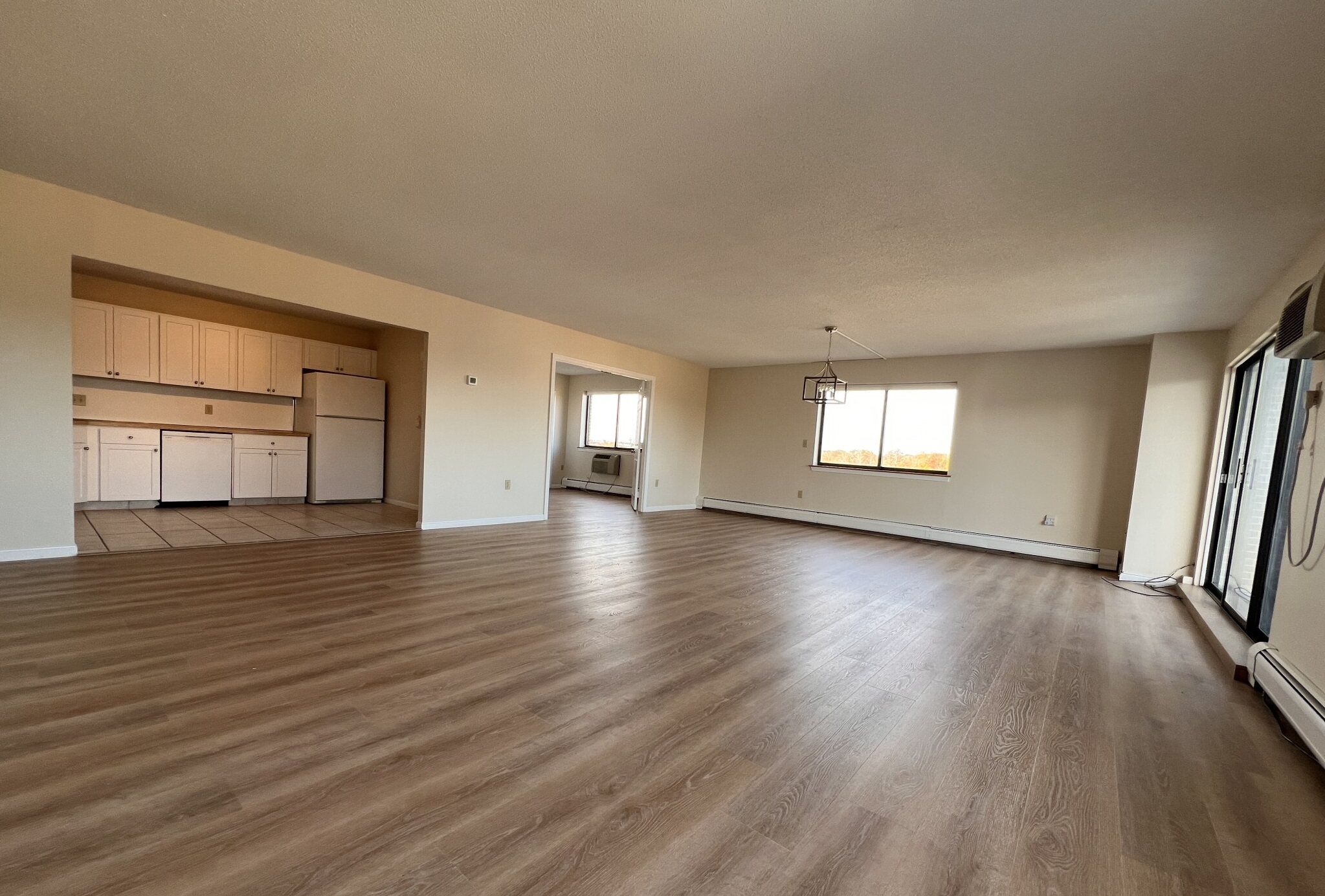 2 bed, 2 bath apartment for rent at 131 Coolidge Ave Unit 528T, Watertown — photo 8 of 19
