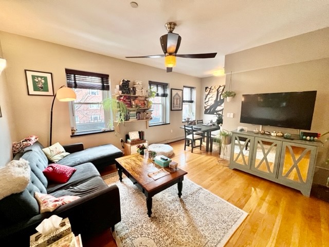 2 bed, 1 bath apartment for rent at 1 Fairfield Pl Unit 3, North End — photo 3 of 19