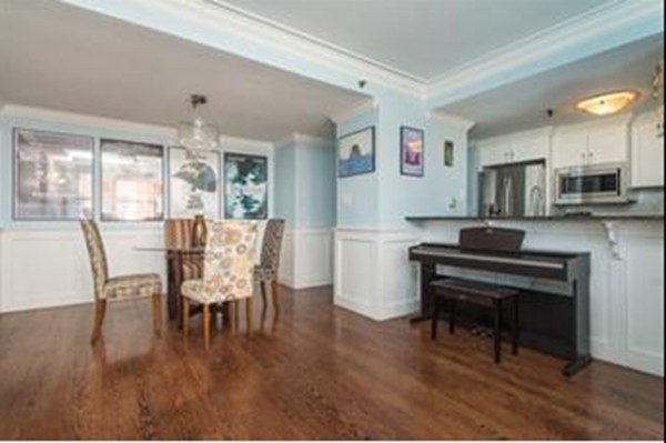 2 bed, 2 bath apartment for rent at 390 Commonwealth Ave Unit 301, Back Bay — photo 3 of 6