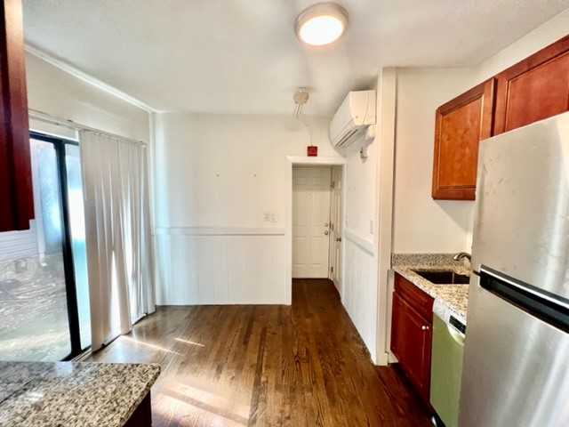 1 bed, 1 bath apartment for rent at 4 Garden Ct Unit 1C, North End — photo 3 of 11