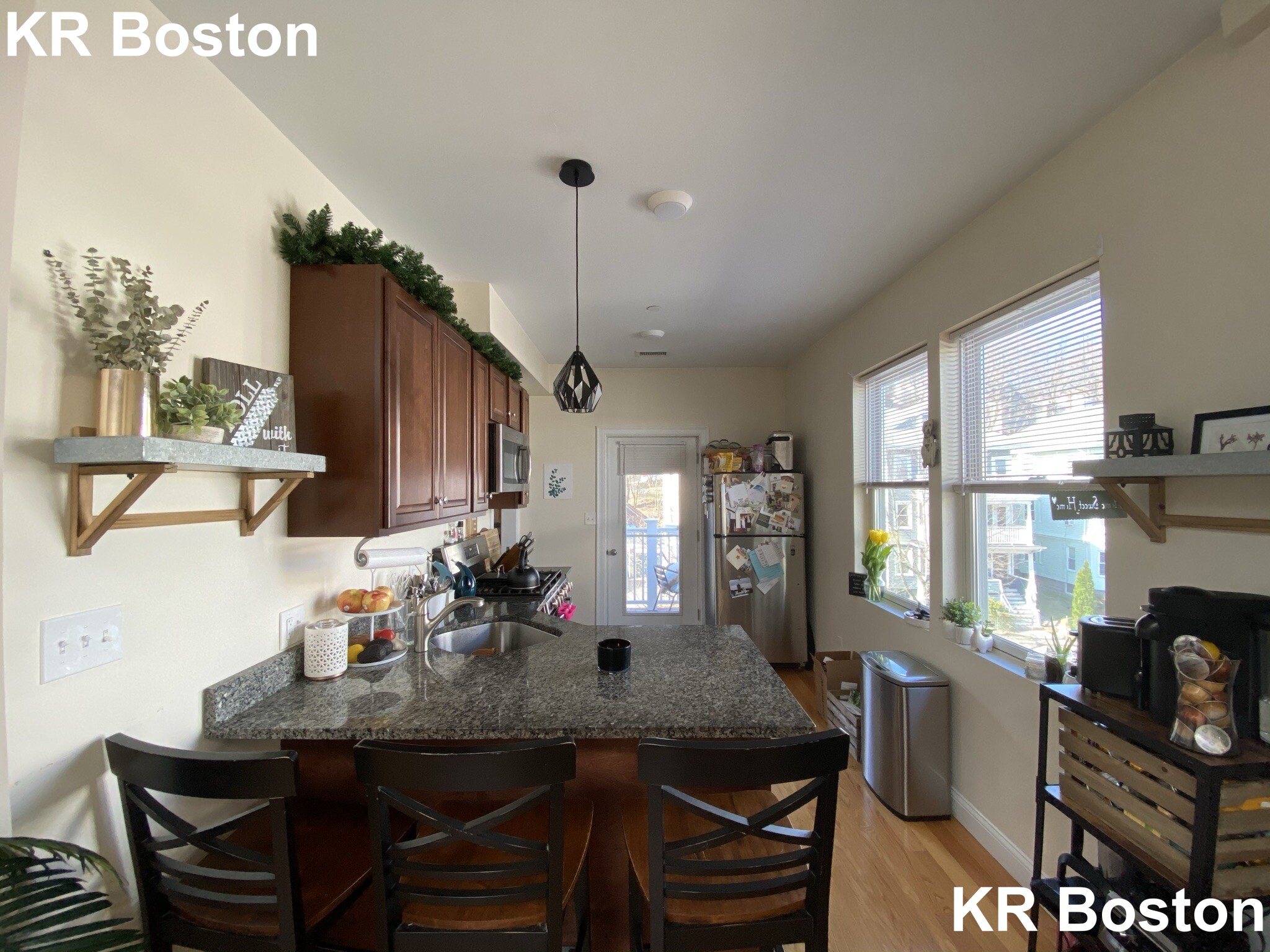 1 bed, 1 bath apartment for rent at 7 Fairbanks St Unit 5, Brighton