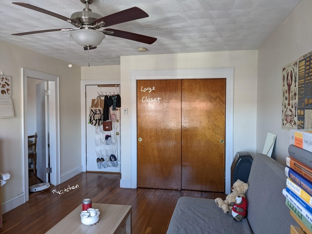 Studio bed, 1 bath apartment for rent at 38 Day St Unit X, Davis Square — photo 3 of 10