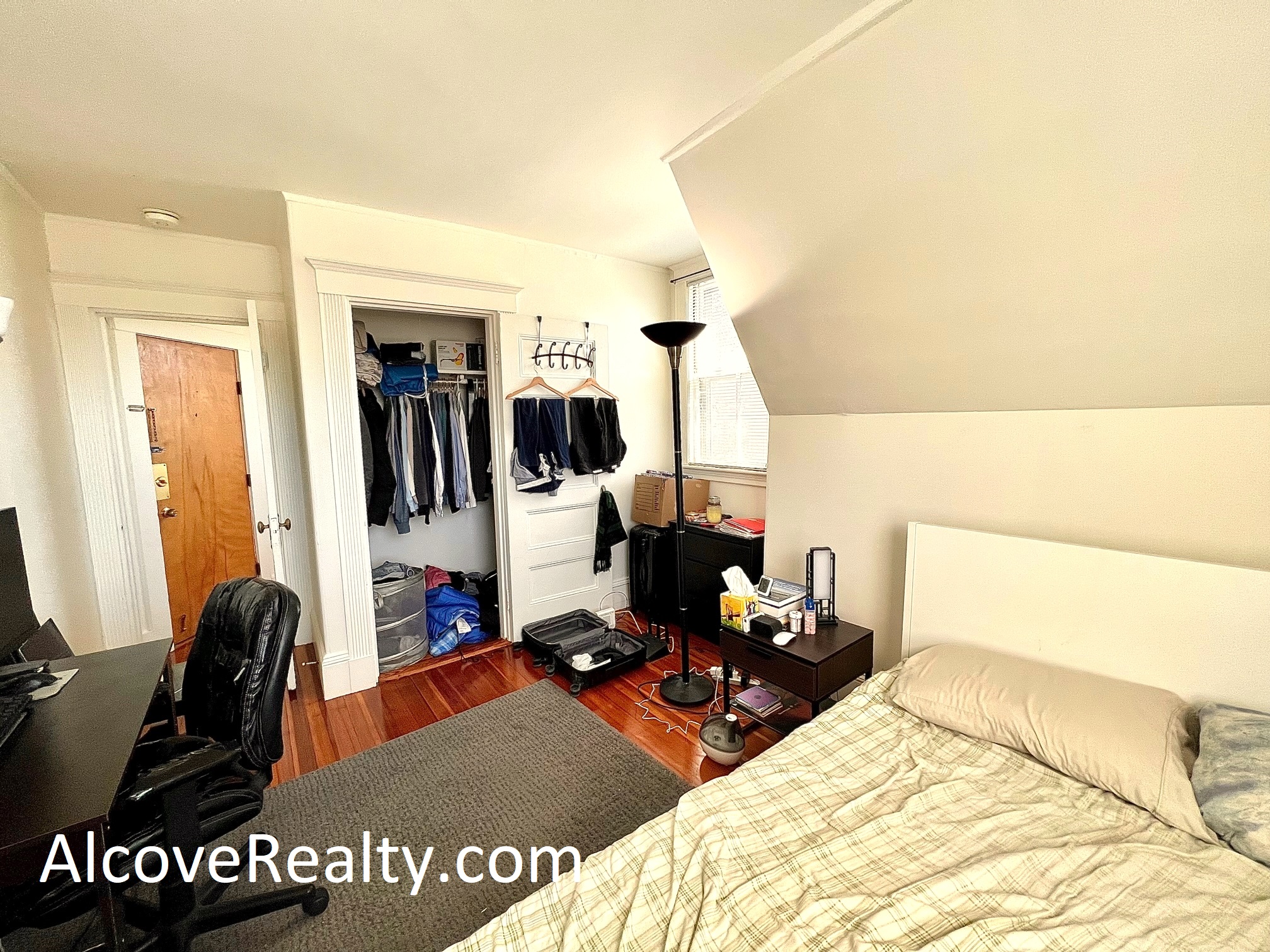 1 bed, 1 bath apartment for rent at 78 College Ave Unit 4, Davis Square — photo 3 of 7