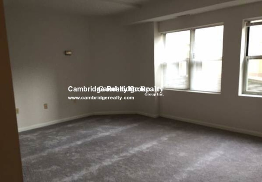 175 Beacon St, Ward Two