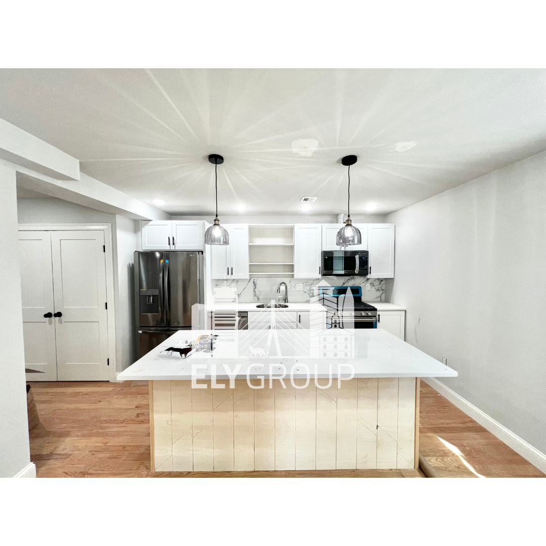 4 bed, 2 bath apartment for rent at 33 Lincoln St Unit 1, West Medford — photo 1 of 22