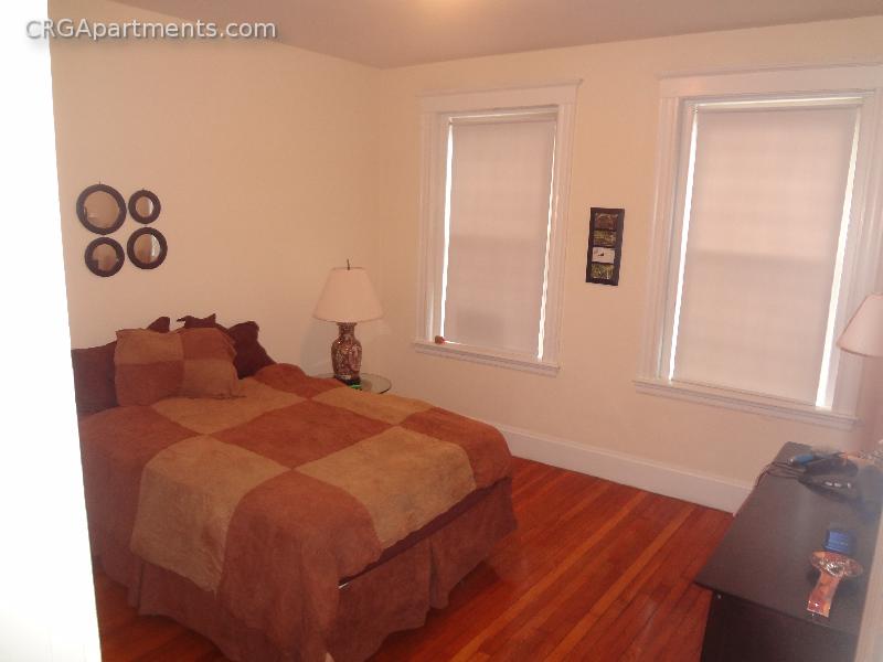 1 bed, 1 bath apartment for rent at 1622 Massachusetts Ave Unit 1*, Neighborhood Nine — photo 3 of 6