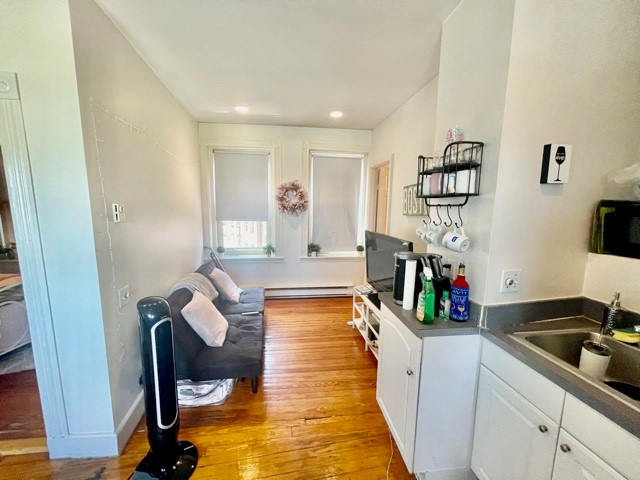 2 bed, 1 bath apartment for rent at 109 Charter St Unit 2, North End — photo 3 of 20