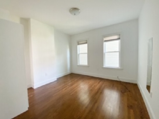 4 bed, 1 bath apartment for rent at 25 Marney St Unit 1, East Cambridge — photo 5 of 9