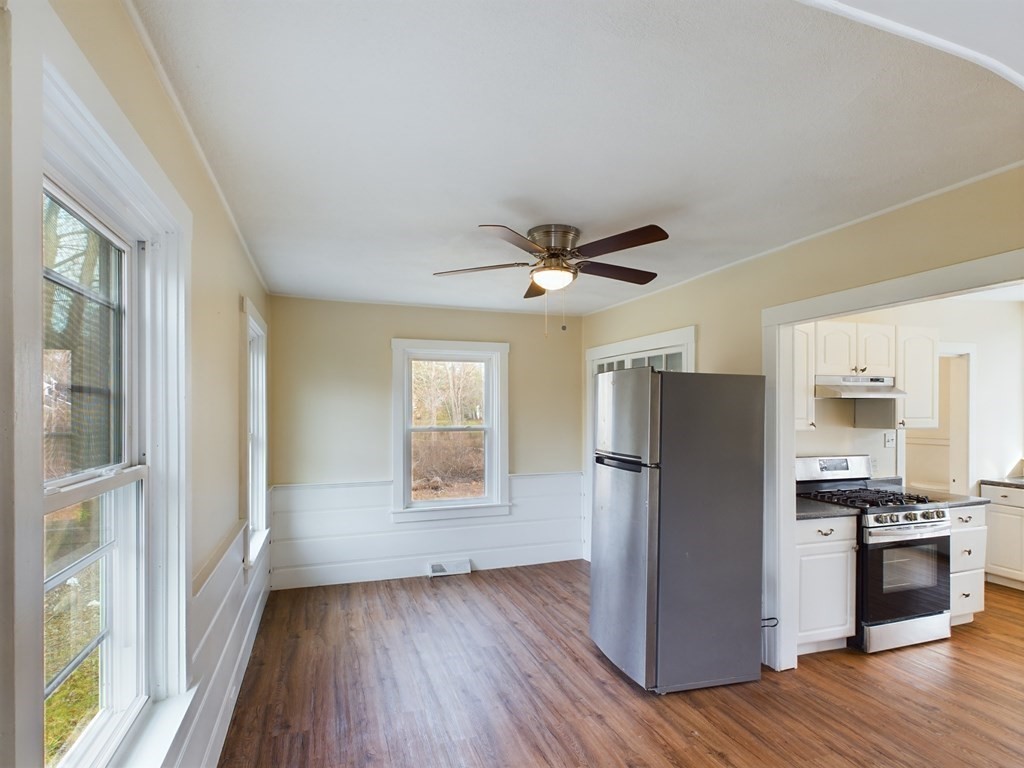 2 bed, 1 bath apartment for rent at 193 Randolph St Unit 1, Weymouth — photo 3 of 16