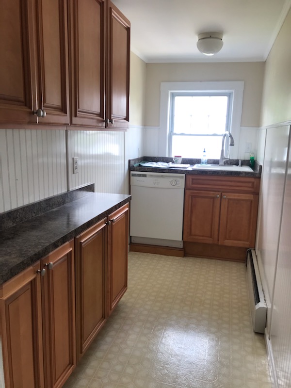 1 bed, 1 bath apartment for rent at 39 Dunlap St Unit 3, Salem — photo 3 of 10