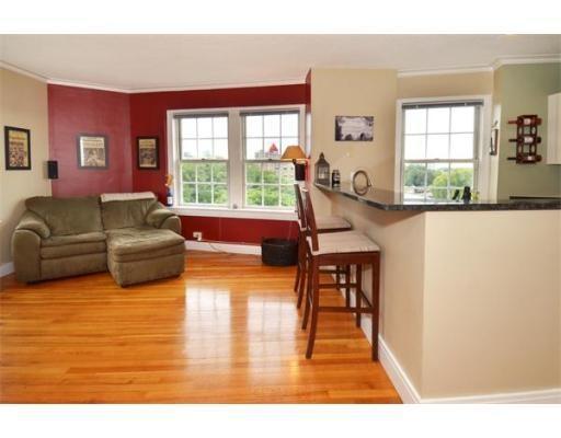 1 bed, 1 bath apartment for rent at 534 Beacon St Unit 604, Fenway — photo 3 of 9
