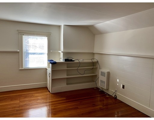 1 bed, 1 bath apartment for rent at 48 Windermere Rd Unit 3, Newton — photo 12 of 18