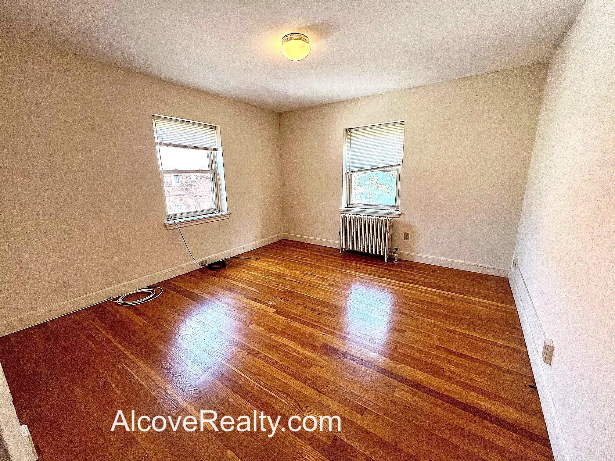 1 bed, 1 bath apartment for rent at 279 Massachusetts Ave Unit 2, Arlington — photo 3 of 10