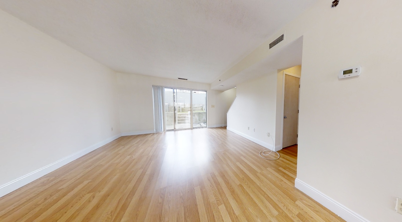 3 bed, 1.5 bath apartment for rent at 144 North Beacon St Unit B4, Brighton — photo 3 of 10