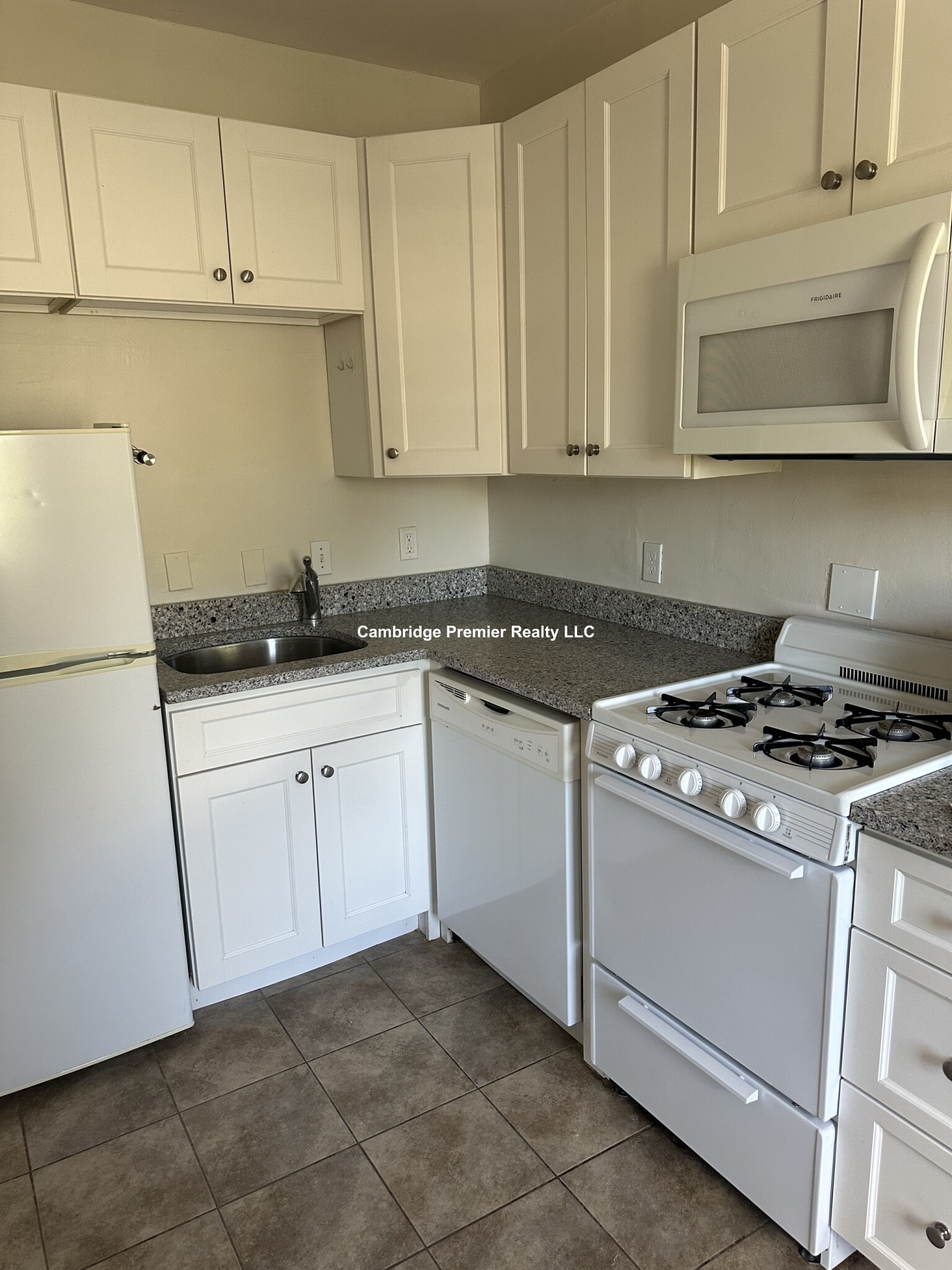 30 Langdon St, Neighborhood Nine