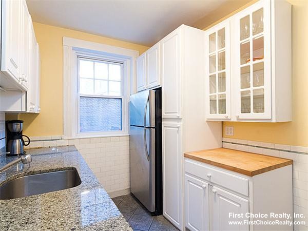 3 bed, 1 bath apartment for rent at 30 Summit Ave Unit 1, Coolidge Corner — photo 1 of 6