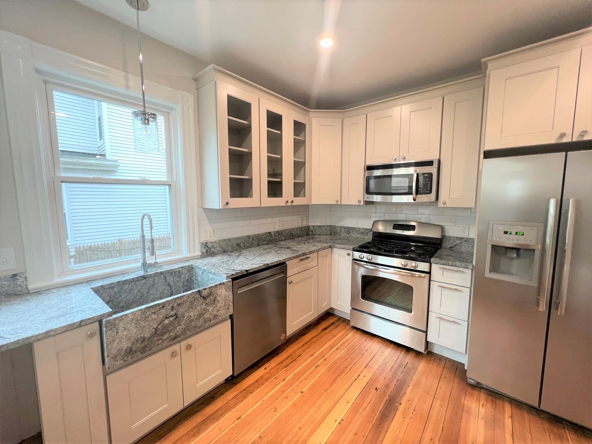 2 bed, 2 bath apartment for rent at 22 Kidder Ave Unit 2, Powder House Square — photo 4 of 24